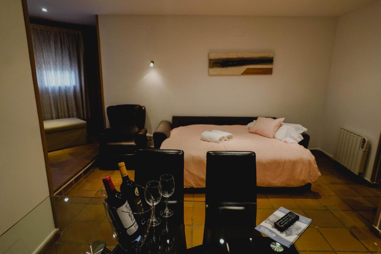 סיירה נבדה Apartamentos Boabdil מראה חיצוני תמונה