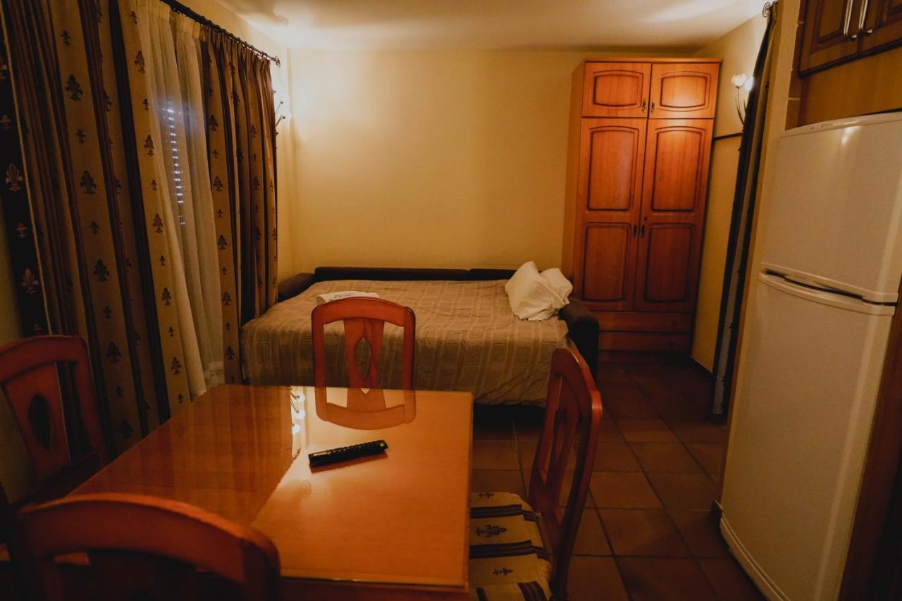 סיירה נבדה Apartamentos Boabdil מראה חיצוני תמונה