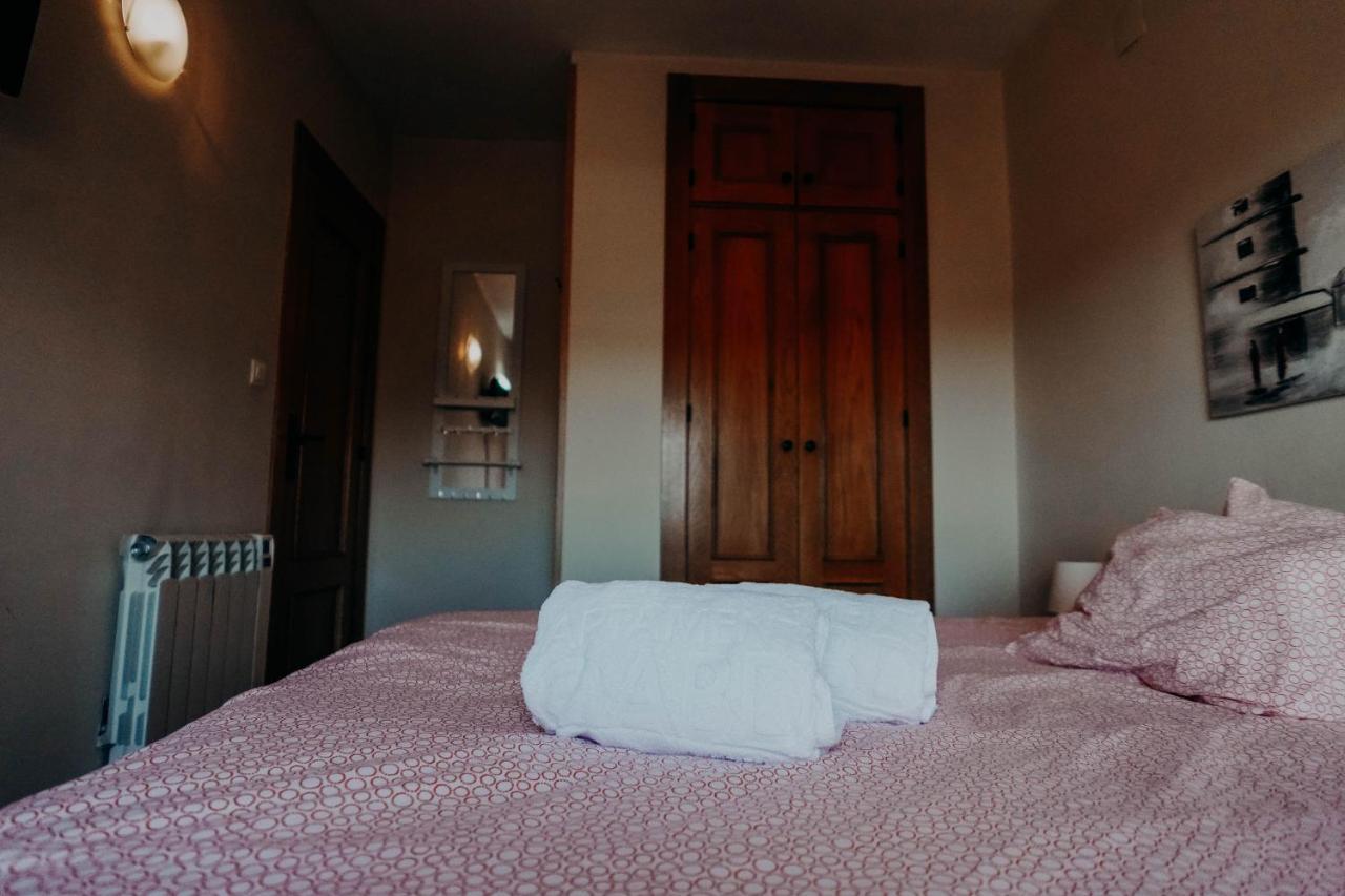 סיירה נבדה Apartamentos Boabdil מראה חיצוני תמונה