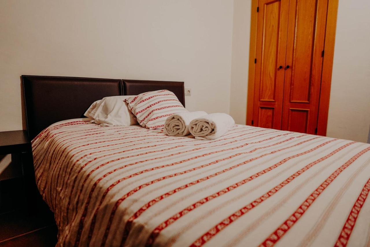 סיירה נבדה Apartamentos Boabdil מראה חיצוני תמונה